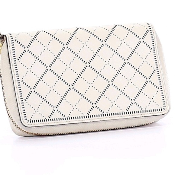 Tory Burch Robinson Crosshatch Saffiano Wristlet - Picture 2 of 8